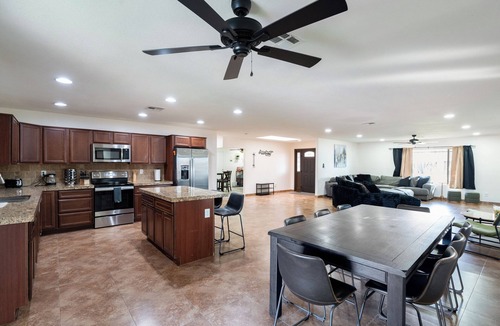 Glendale House | 4BR Happy Harmont House w/Private Pool Near State Farm Stadium Sleeps 10