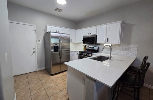 Tucson House | 4BR Home w/enclosed back yard near Kino Complex, airport & I-10 Pet Friendly