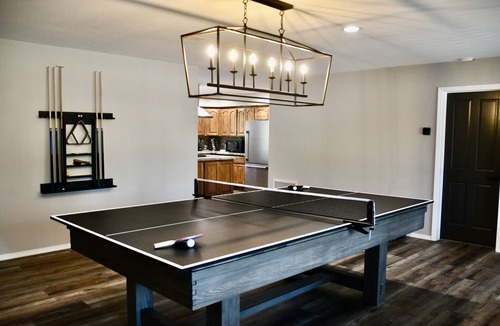 Flagstaff Cabin | 5 Acres - Hot Tub - King Bed Suites - Ping Pong - Pool - 9 Hole Disc Golf