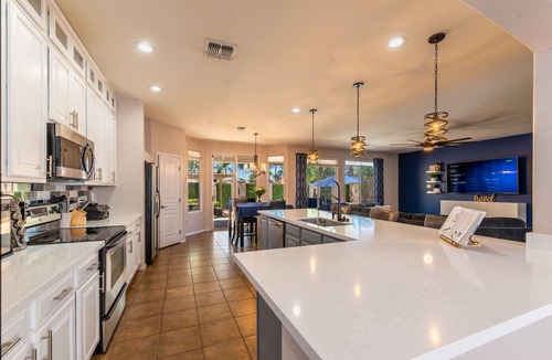 Camino a Lago House | 5 Bed| 3 Full bath home w/rec room, private pool & hot tub!