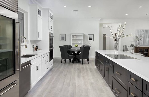 Stonegate Villa | 5 Bedroom Contemporary Dream Home w/ Pool/Hot Tub