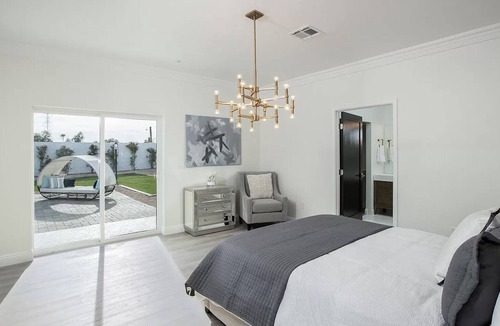Stonegate Villa | 5 Bedroom Contemporary Dream Home w/ Pool/Hot Tub