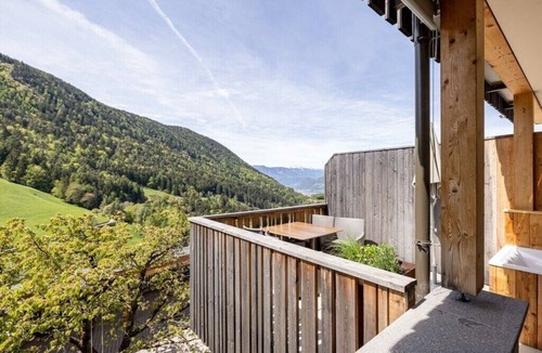 Collepietra Boat Rental | 5 Holiday Apartment Sun, Moon and Stars