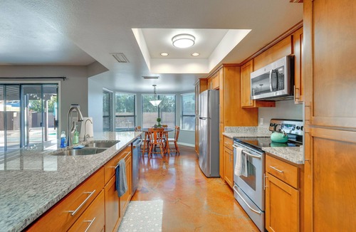Tempe House | 5 Mi to ASU! Family Getaway w/Patio & Fire Pit