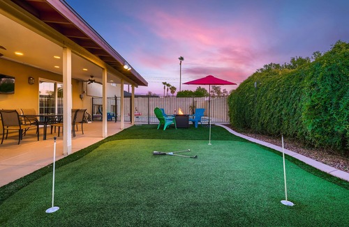 Village Grove House | 5 min to Old Town l Heated Pool l Spa l Game Room l Putting Green