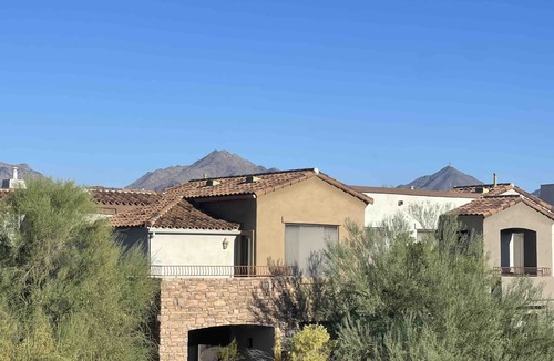 Talon Retreat Condo | 5 minutes to TPC GolfCourse! Family-sized condo in gated community