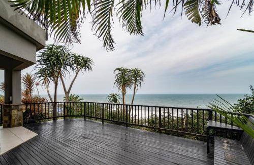 Sheffield Beach House | 500 m² House ∙ 5 bedrooms ∙ 10 guests