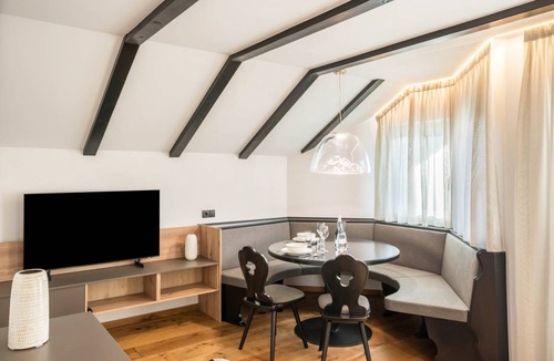 Kastelruth Apartment | 55 m² Apartment ∙ 1 bedroom ∙ 4 guests