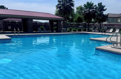 Cortina House | 5BR Home w/Pool - Sleeps 10 - 30+ Day Rental