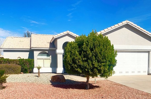 Peoria House | 5min Spring Training-Sauna, Pool, Dog Kid friendly, Fitness rm, Stacked kitchen