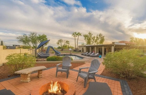 Paradise Heights Villa | 6 bd Desert Oasis w/Pool, Slide, Pickleball+More!