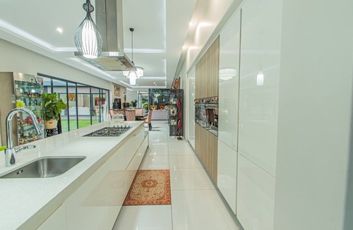 Umhlanga Villa | 6 Bedroom House in Umhlanga