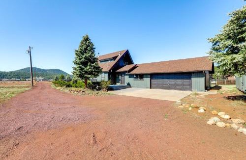 Fort Valley House | 6 Mi to Arizona Snowbowl: Forest-View Sanctuary!
