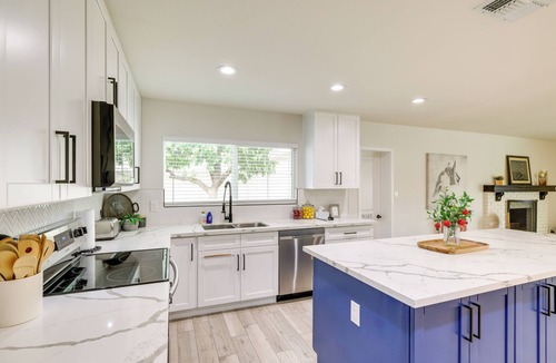 Paradise Valley Village Cottage | 6 Mi to Lookout Mountain: Scottsdale Home w/Grill