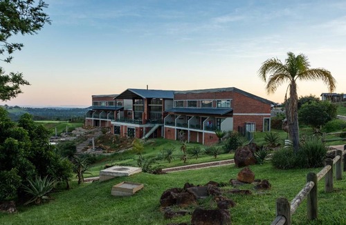 Dragon Peaks Hotel | 60 m² Hotel ∙ 4 guests