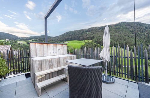 Collepietra Apartment | 65 m² Apartment ∙ 2 bedrooms ∙ 4 guests