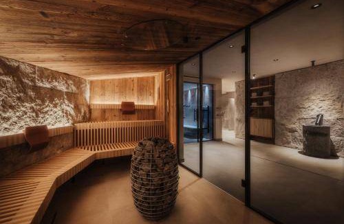 Colfosco Hotel | 65 m² Hotel ∙ 2 guests
