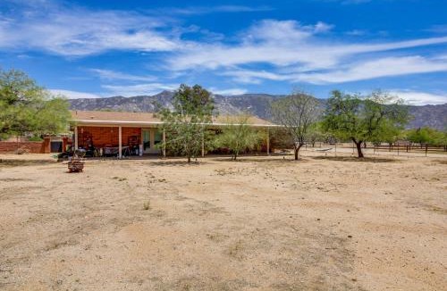 Catalina House | 7 Mi to Catalina State Park: Home w/Mountain View