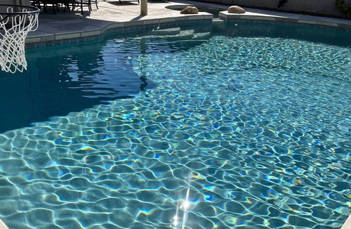 Bell Park House | 7 min to Peoria Sports Complex! Putting Green, Pool & Spa!