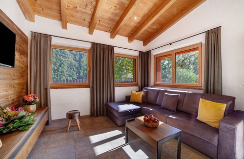 Rifiano Ski Chalet | 70 m² Chalet ∙ 2 bedrooms ∙ 5 guests