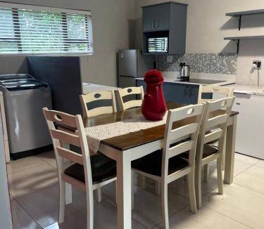 Kloof Apartment | 72 m² Apartment ∙ 3 bedrooms ∙ 6 guests