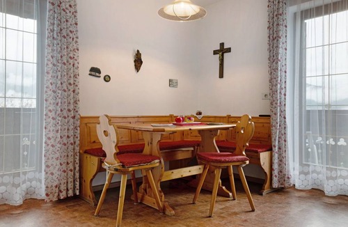 Feldthurns Apartment | 75 m² Apartment ∙ 2 bedrooms ∙ 5 guests