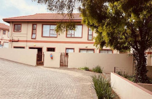 Newcastle Apartment | 780 m² Apartment ∙ 2 bedrooms ∙ 4 guests
