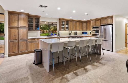 Central Scottsdale House | 7BR Scottsdale Estate w/Pickleball, Heated Pool, Spa, Guest House & Gym