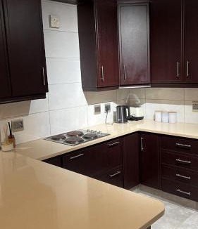 Athlone House | 8 on Lorenzo
