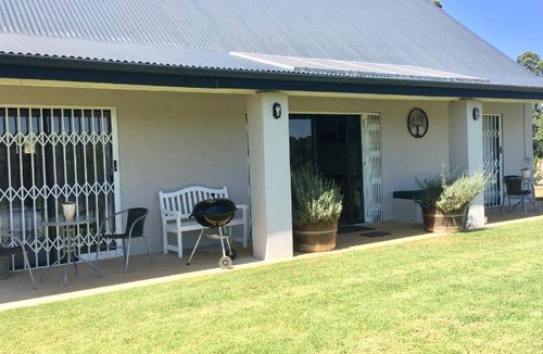 Balgowan House | 90 m² House ∙ 2 bedrooms ∙ 5 guests
