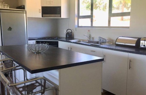 Balgowan House | 90 m² House ∙ 2 bedrooms ∙ 5 guests