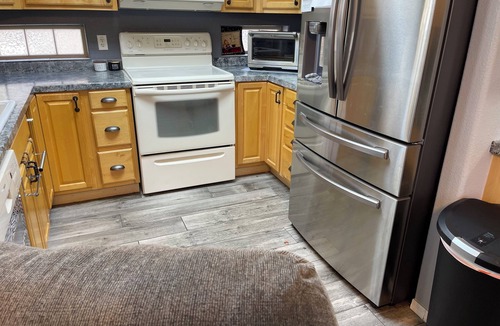 Happy Trails House | A golf course runs through it! Beautiful 2 bed 2.5 bath Happy Trails Resort