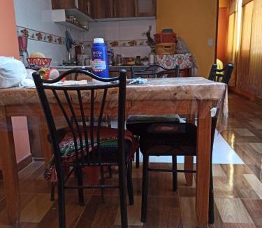 Puno Apartment | A mini apartment with a kitchen- casa de Eva