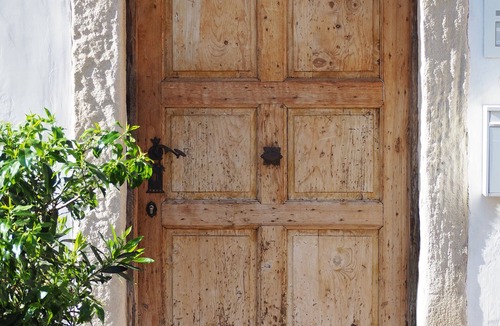 Caldaro Sulla Strada del Vino Apartment | A private holiday apartment housed in a 17th century building.