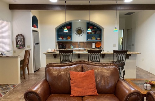 Bear Canyon Hills House | A very, very, very fine house!