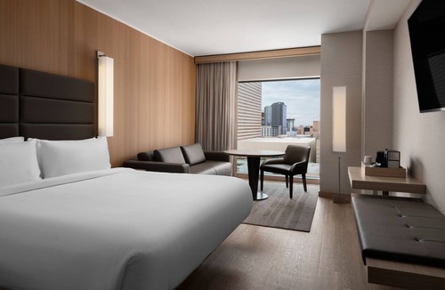 Downtown Phoenix Hotel | AC Hotel by Marriott Phoenix Downtown