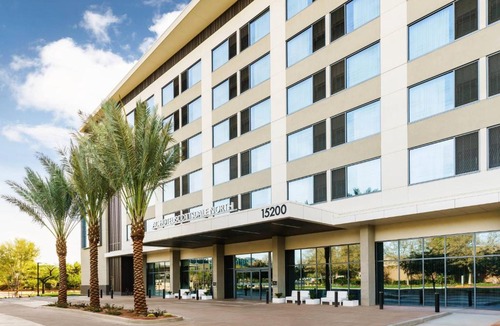 Paradise Valley Village Hotel | AC Hotel by Marriott Scottsdale North