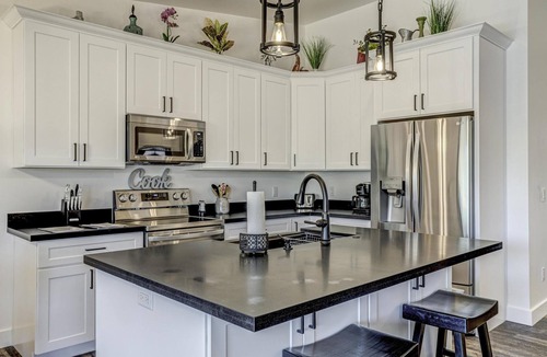 Payson Apartment | Adventure Payson from Knotty R&R Apartment