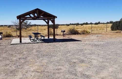 Valle Cottage | Adventure Stay! 20 Min to South Rim | King Bed + Loft