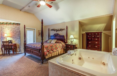 Afton Bed & Breakfast | Afton House Inn
