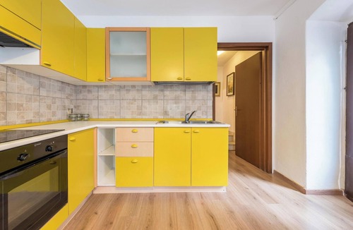 Canale di Tenno Apartment | Agriturismo "Al Gallo Nero Giallo" near Lake Garda with Mountain View & Terrace