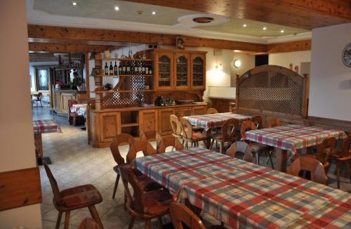 Capriana Hotel | Albergo Dolomiti