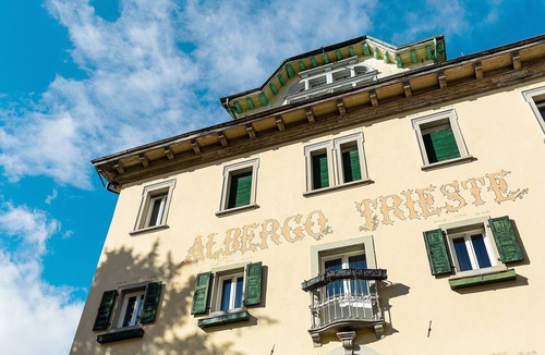 Lorenzago di Cadore Apartment | Albergo Trieste – Room '5' with Mountain View, Shared Terrace, and Wi-Fi
