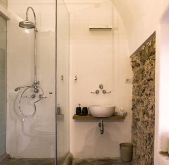 Erchie House | Almaris