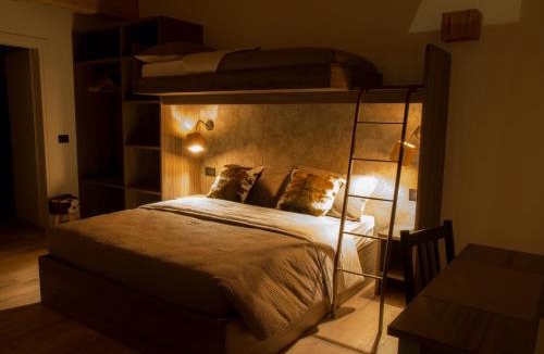 Mezzano House | Alpenrooms