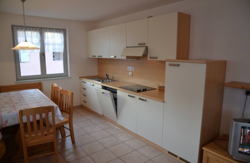 Cavalese Apartment | Alpine Comfort Stay, Cavalese