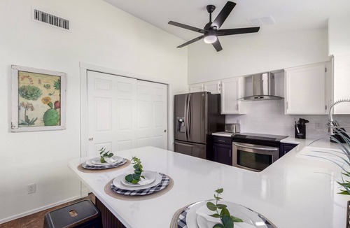 Mesa House | Amazing SW Luxury Retreat, Putting Green, Bocce