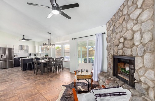Mesa House | Amazing SW Luxury Retreat, Putting Green, Bocce