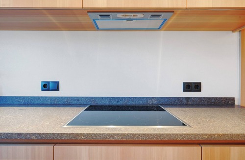 Trodena Apartment | Apartment 'Goldener Adler Premium 1' with Balcony and Breakfast Included – new 2026
