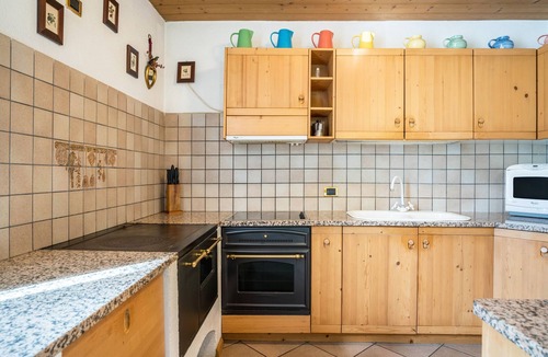 Castello-Molina di Fiemme Apartment | Apartment 'Casa Delmarco' with Private Terrace and Private Garden